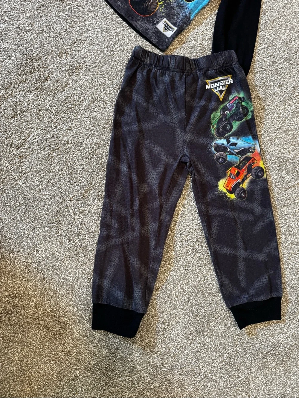 Monster Jam Boys pajama set PJs long sleeve Sz 4 Megalodon Grave Digger Black